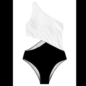 One piece black and white cutout bathinsuit